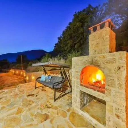 Sleeps 4, Luxury Spacious Awz 279 *